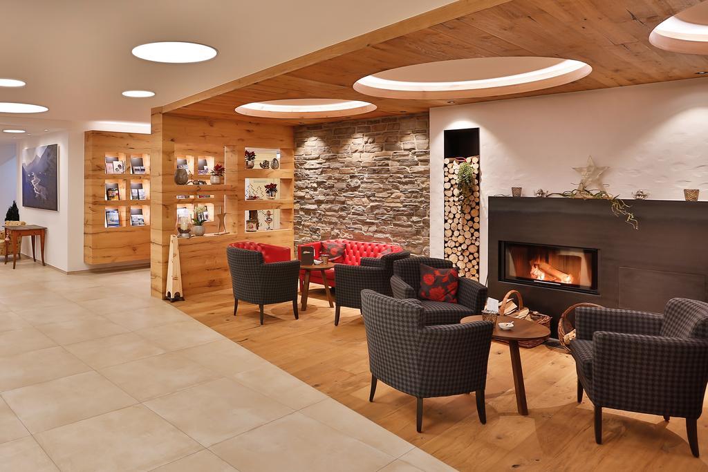 Hotel Zum Mohren Reutte Ngoại thất bức ảnh